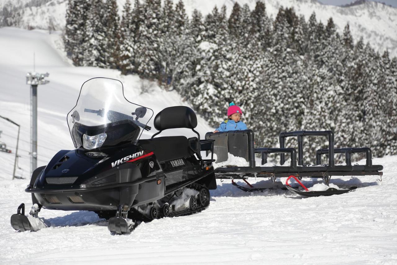 Ishiuchi Ski Center Minamiuonuma Kültér fotó